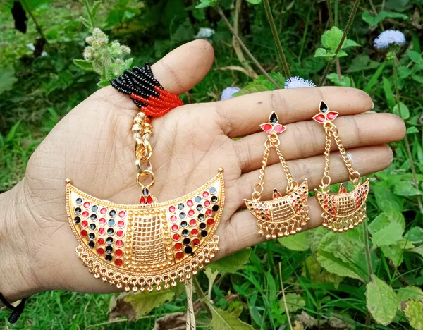 Assamese_Necklace_Red_And_Black_Colour_Junbiri_Tassel_Set_For_Women_&_Girl
